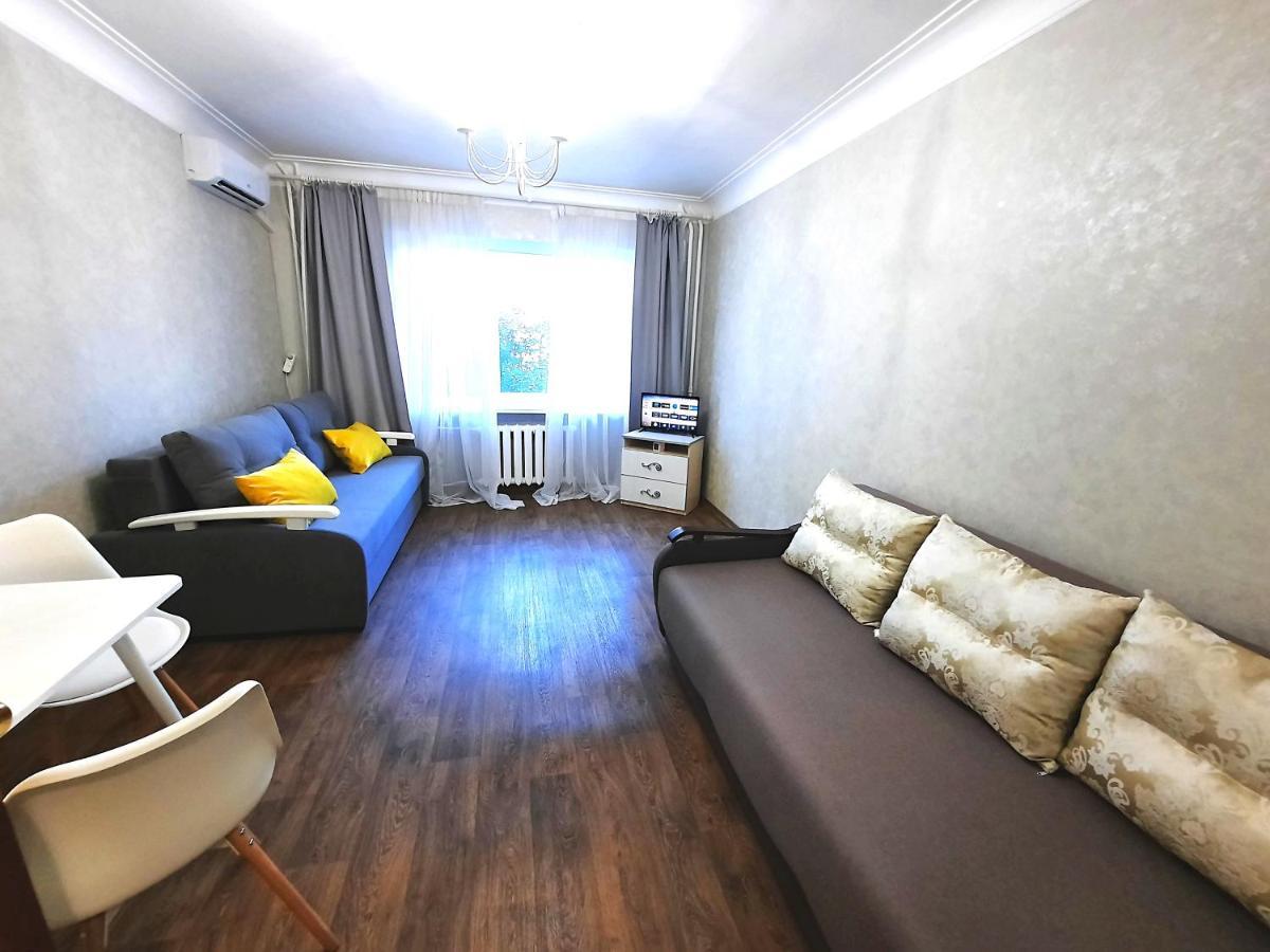 Квартира С Видом На Белую Беседку Сеть Апартаментов В Центре Alex Apartmets Бесконтактное Заселение 24-7 Poltava Eksteriør bilde